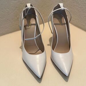 LeSilla Women's 41 Point Toe Pump Heels White Italian Leather Formal Bridal New